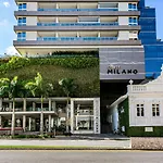 Studio moderno em condomínio com infraestrutura de clube CA04